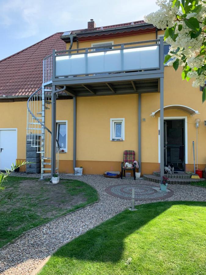Ferienwohnung Am Schloss Reuterstadt Stavenhagen Kültér fotó
